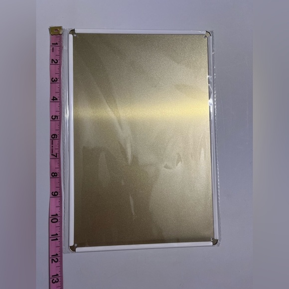 Red and White 'Keep Gate Closed' Sign - Picture 2 of 3